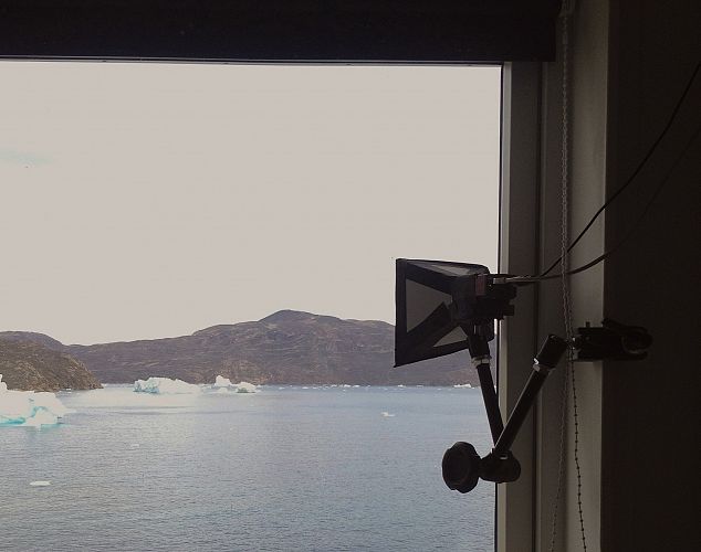 1 camera.